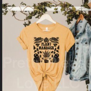 New-  Plant manager succulent plant lover green thumb gift yellow gold tshirt